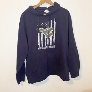 Mountaineer Nation Destressed Flag Hoodie size XL
